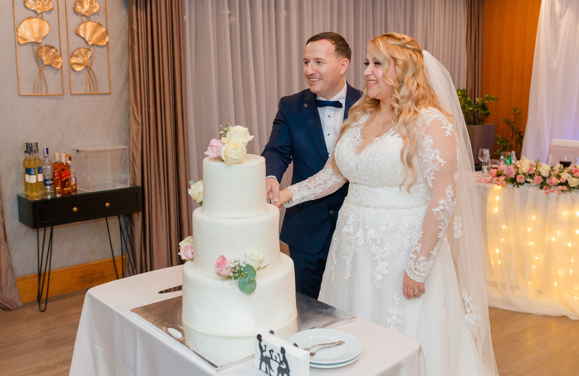090 Wedding